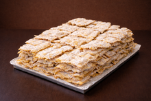 Carica l'immagine nel visualizzatore di Gallery, Chiacchiere al forno
